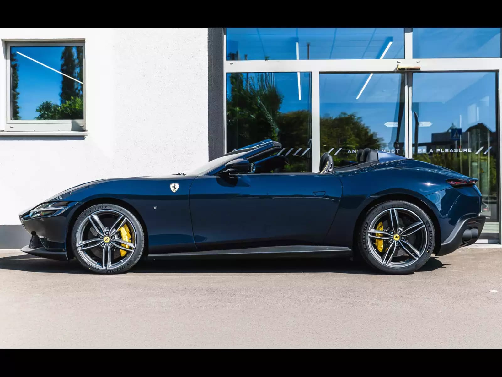 Ferrari Roma SPIDER 3.9 V8 620 – BLU POZZI - Photo 1