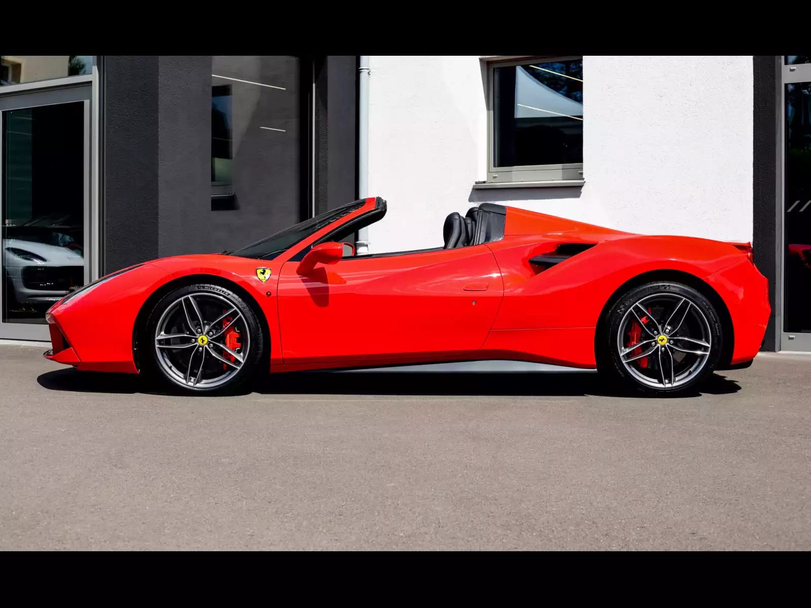 Ferrari 488 Spider - ROSSO SCUDERIA - Photo 1