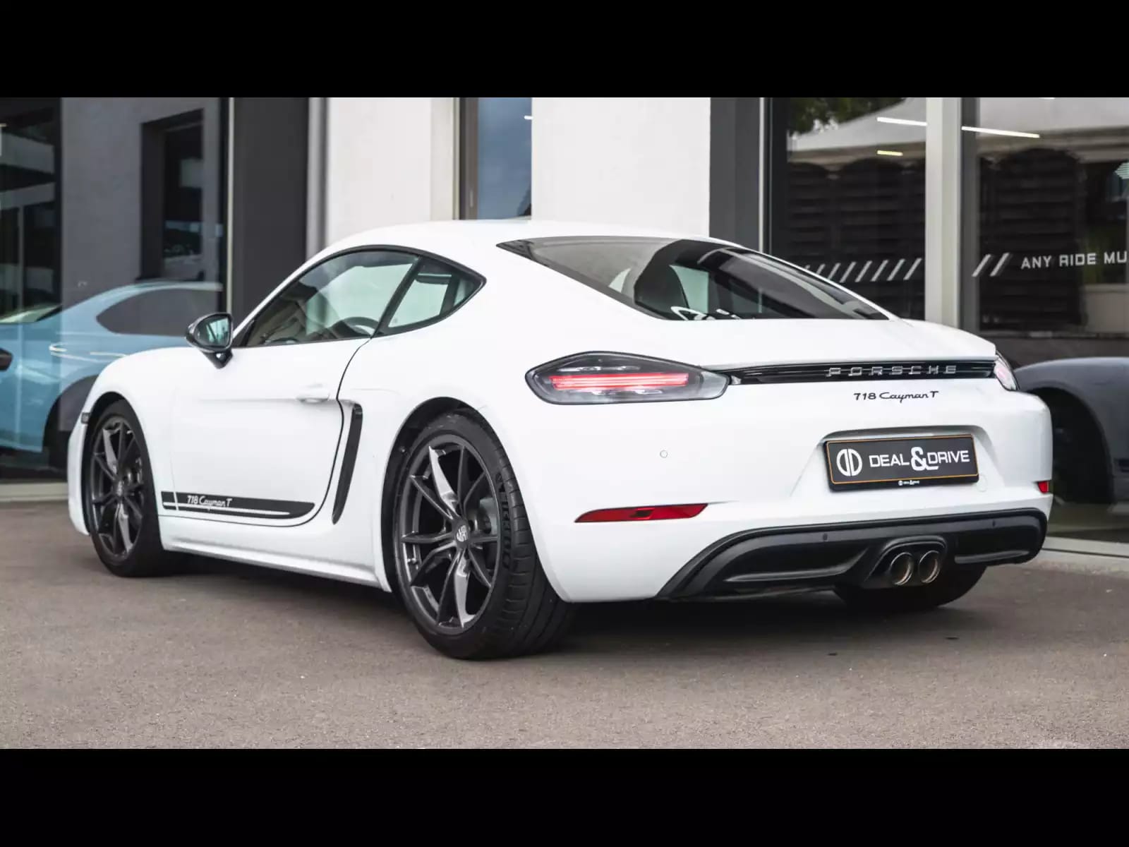 Porsche Cayman 718 T 2.0 MANUAL – CARRARA WHITE METALLIC - Photo 1
