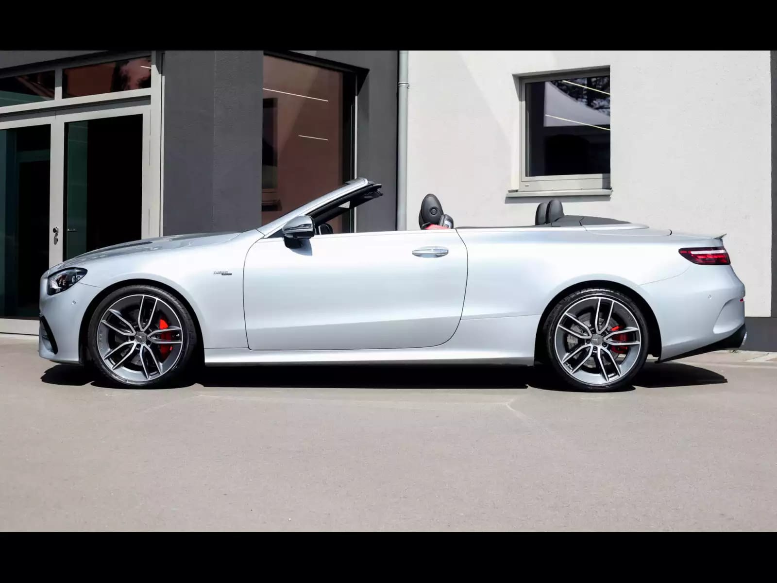 Mercedes-Benz E 53 AMG 4MATIC+ CABRIOLET - Photo 1