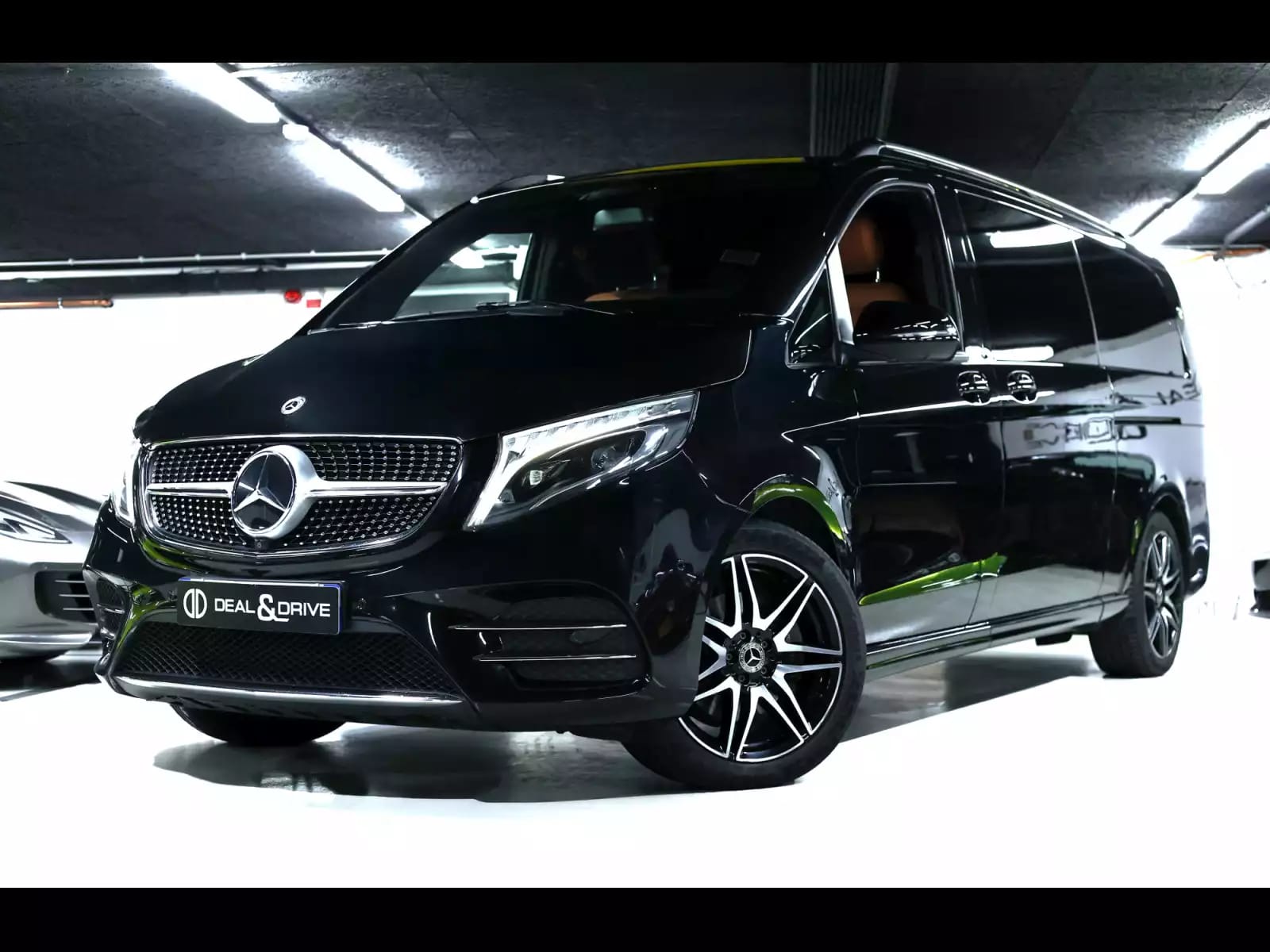 Mercedes-Benz V 300 d 4MATIC EXTRALANG AMG-LINE – MH VIP DESIGN - Photo 1