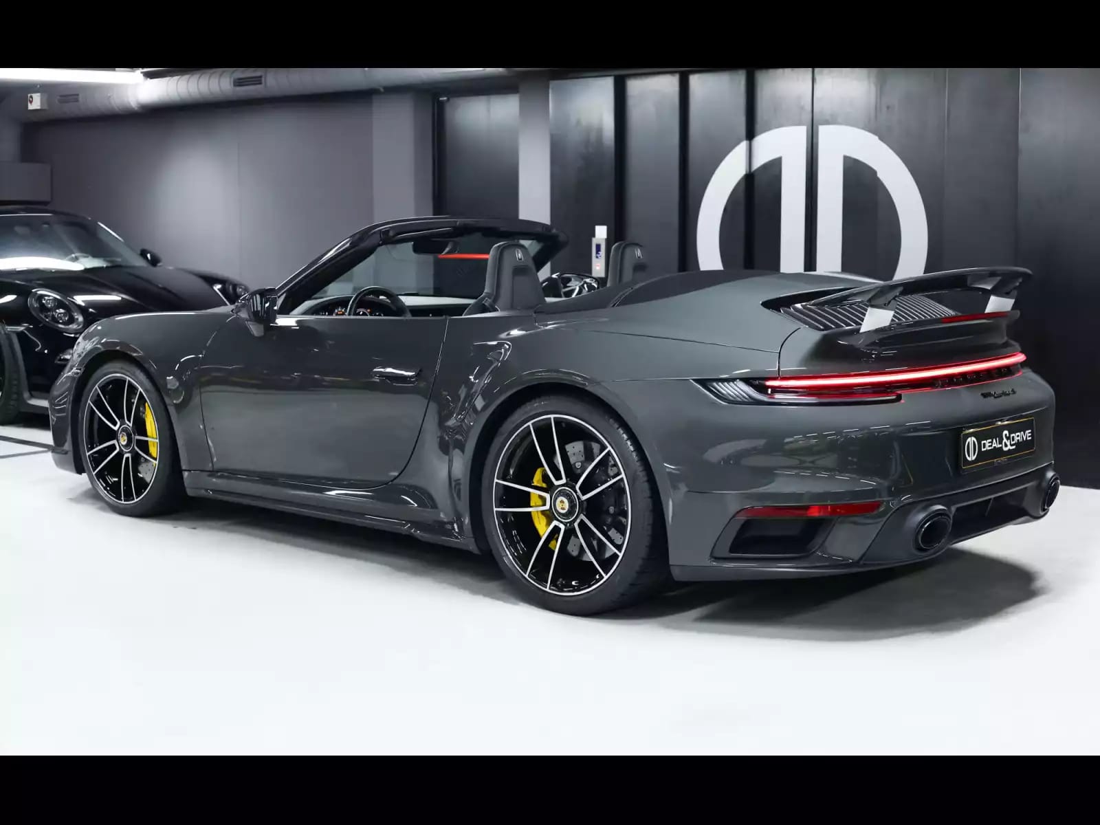 Porsche 911 (992.1) TURBO S CABRIOLET PDK – SLATE GREY PTS - Photo 1