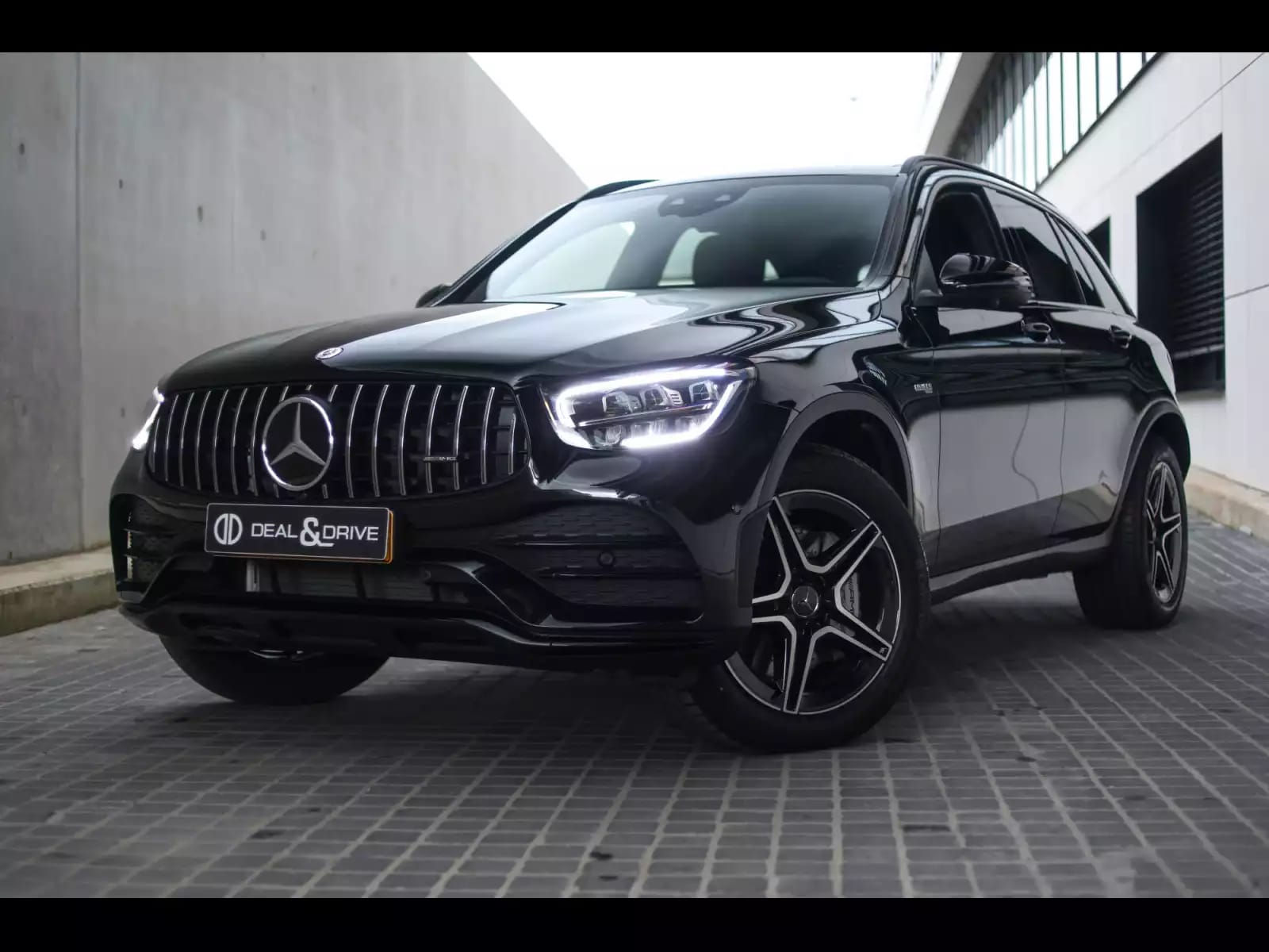 Mercedes-Benz GLC 43 AMG 4MATIC – OBSIDIAN BLACK - Photo 1