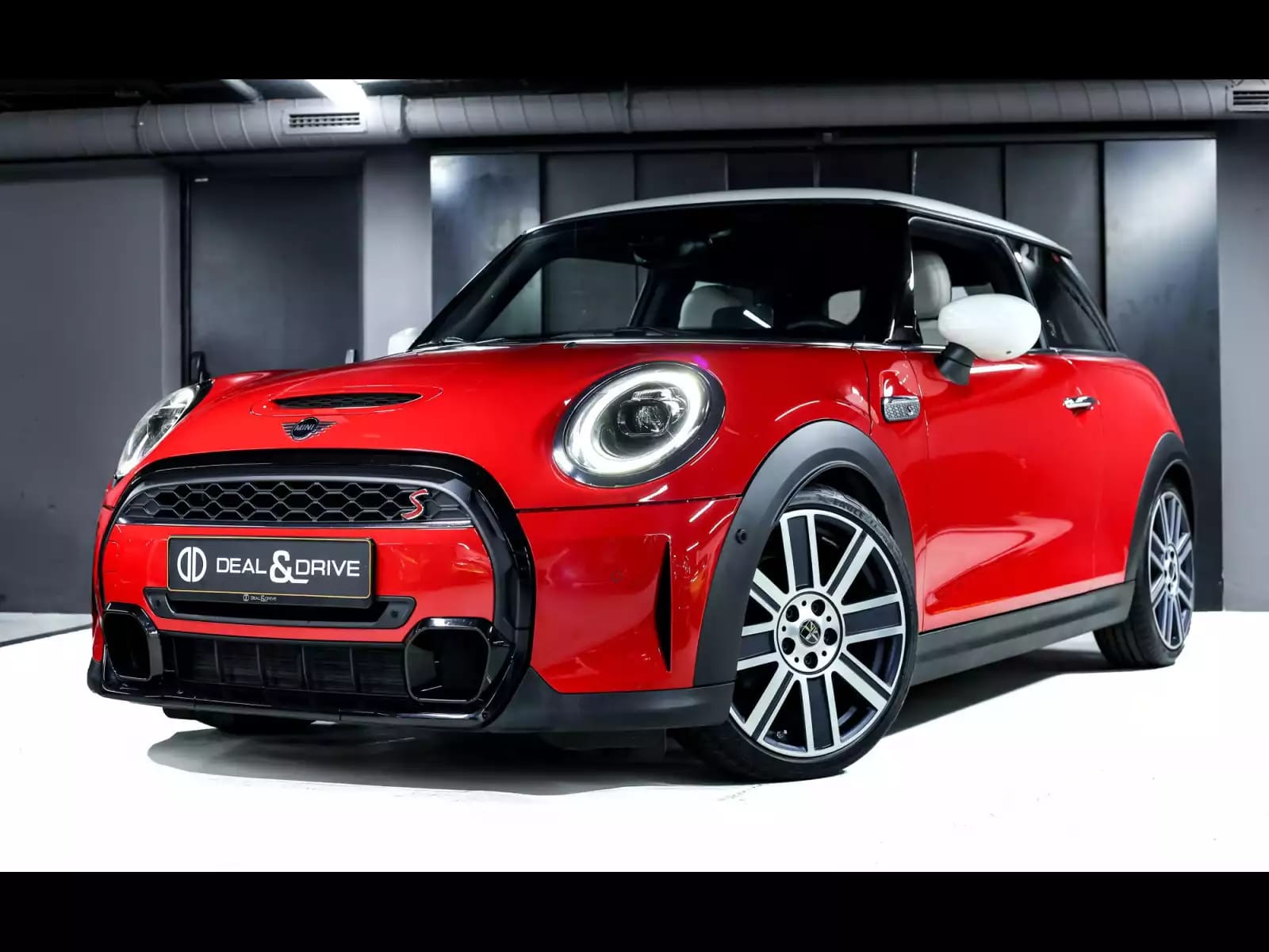 MINI Cooper S 3 PORTES YOURS TRIM – CHILI RED - Photo 1
