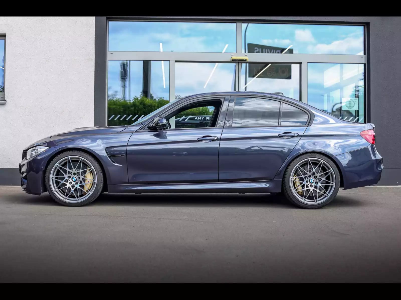 BMW M3 COMPETITION (F80) 30 JAHRE EDITION 1 OF 500 - Photo 1