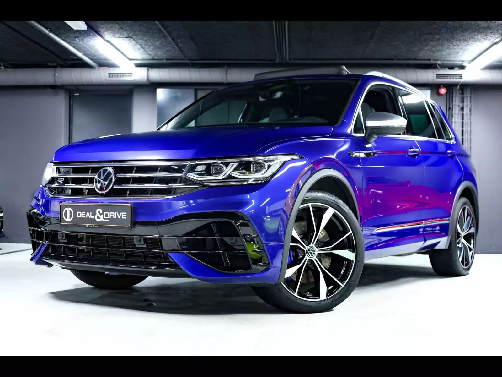 Volkswagen Tiguan 2.0 TSI 320 R 4MOTION – LAPIZ BLUE - Photo 1