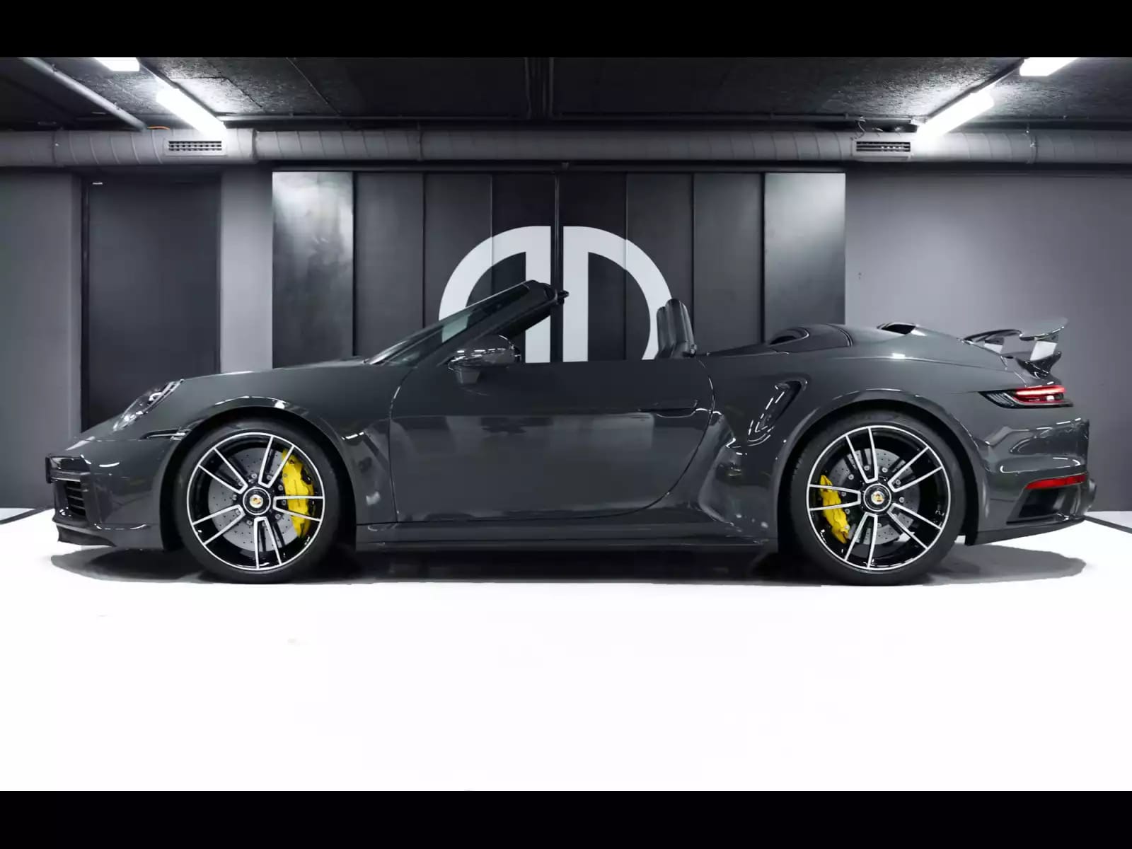 Porsche 911 (992.1) TURBO S CABRIOLET PDK - Photo 1