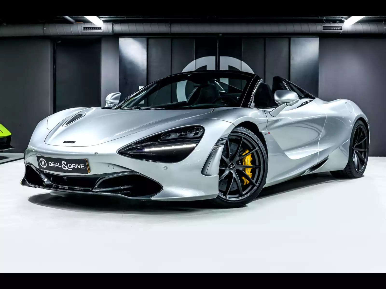 McLaren 720S SPIDER 4.0 V8 720 – PACK STEALTH - Photo 1