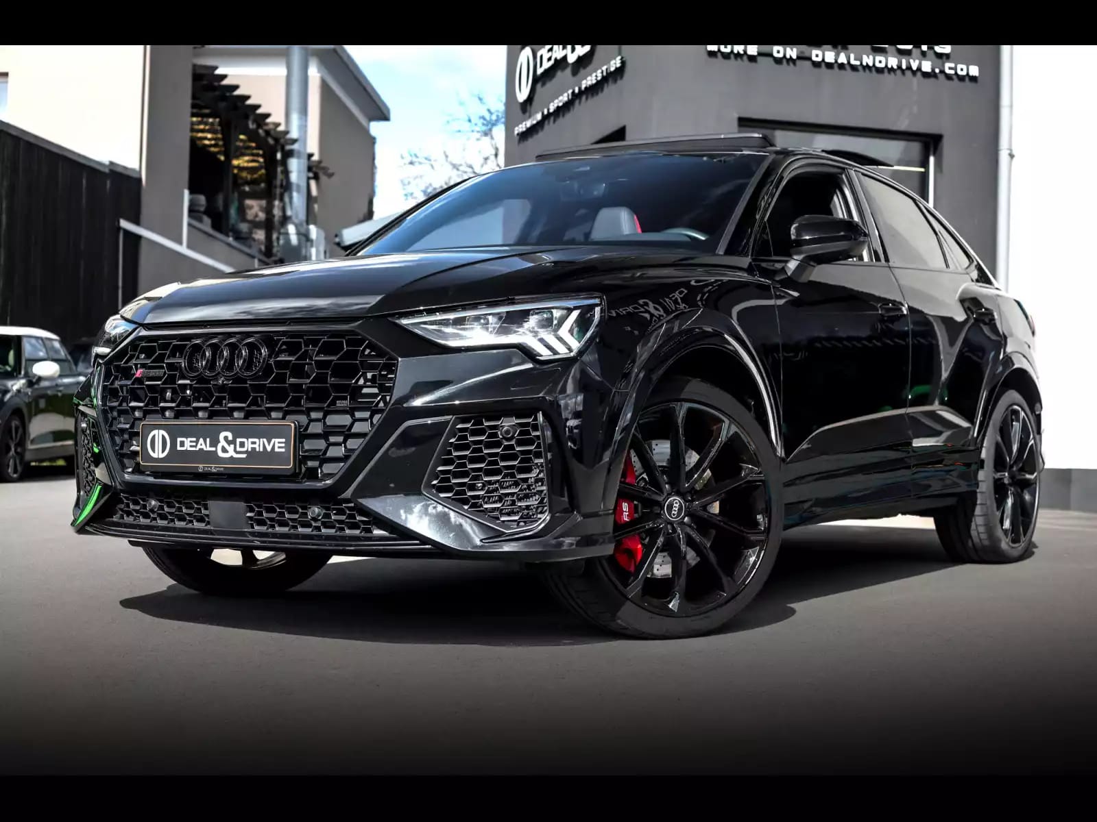 Audi RS Q3 SPORTBACK 2.5 TFSI QUATTRO S-TRONIC – MYTHOS BLACK METALLIC - Photo 1