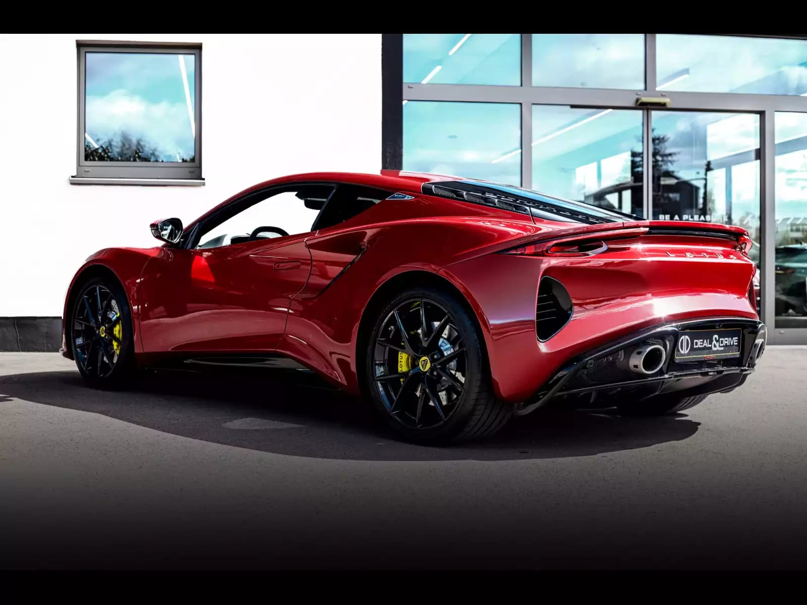 Lotus Emira COUPE 3.5 V6 FIRST EDITION DCT – ROUGE MAGMA - Photo 1