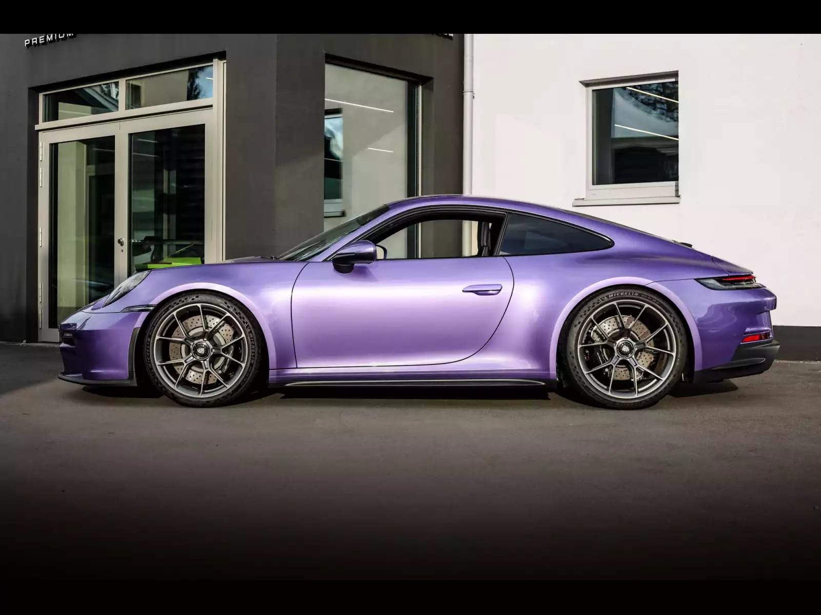 Porsche 992 .1 911 GT3 TOURING PDK – VIOLA PURPLE METALLIC PTS – PORSCHE APPROVED 03/2027 - Photo 1