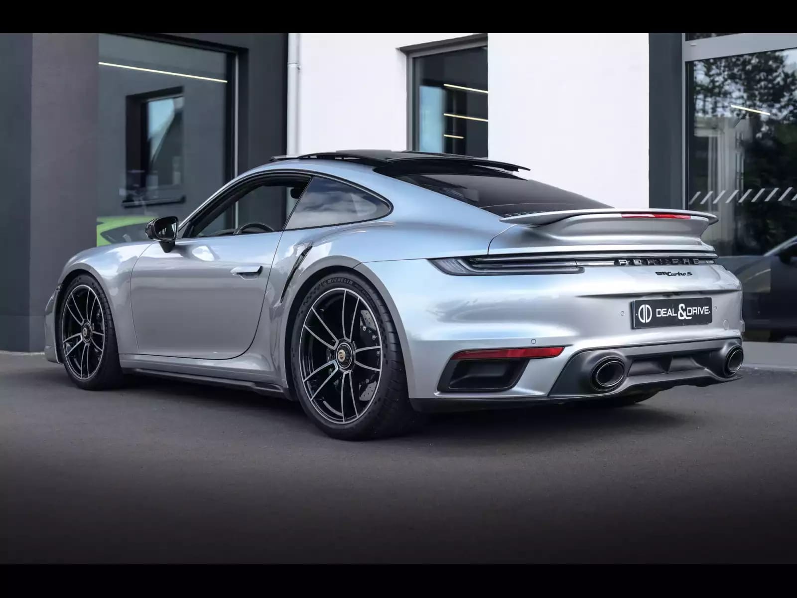 Porsche 911 (992.1) TURBO S COUPE PDK – GT-SILVER – IMMAT FR. - Photo 1