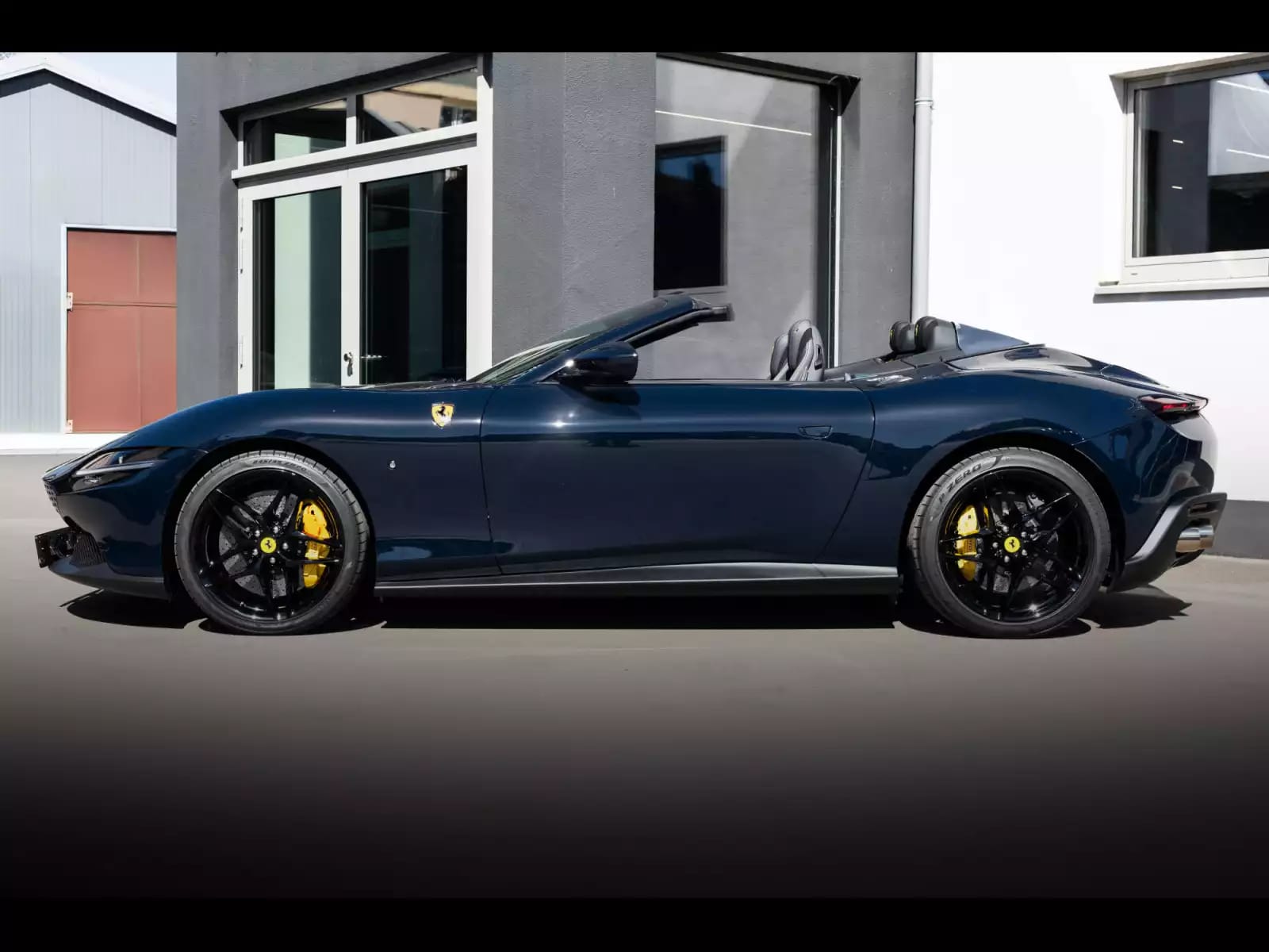 Ferrari Roma SPIDER 3.9 V8 620 - Photo 1