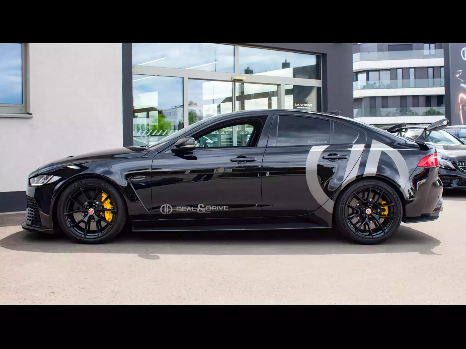 Jaguar XE SV PROJECT 8 TRACK PACK AWD – 1 OF 300 - Photo 1