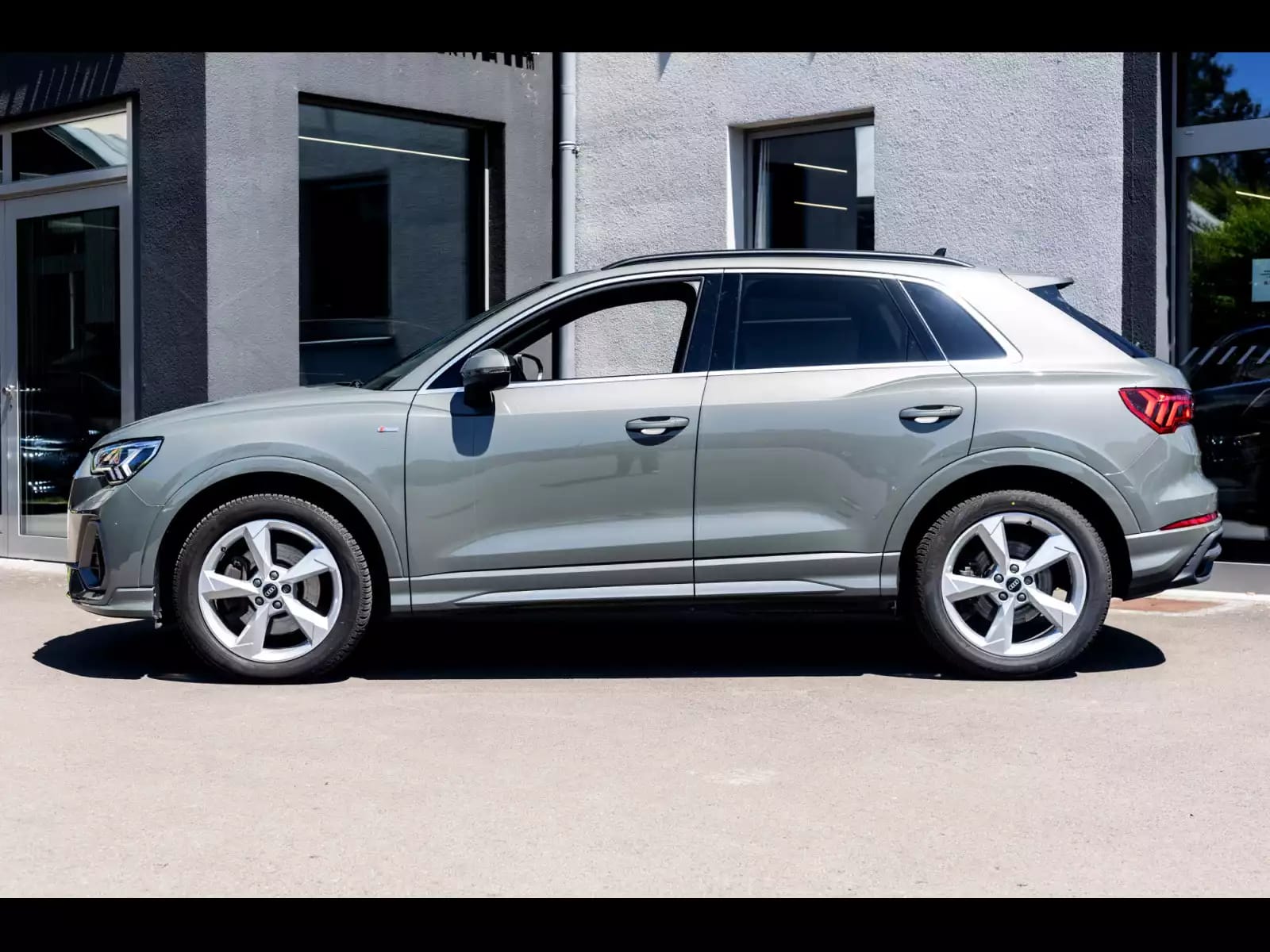 Audi Q3 45 2.0 TFSI (245 CH) QUATTRO S-TRONIC S-LINE – CHRONOS GREY - Photo 1