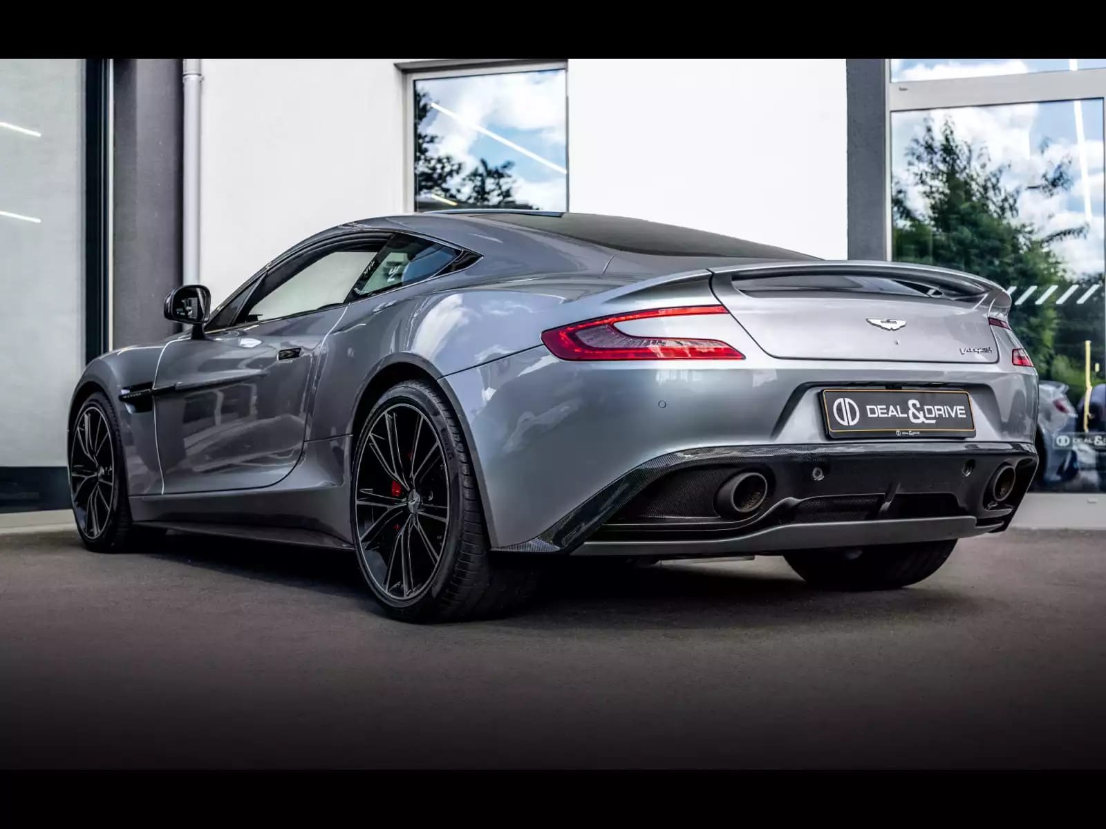 Aston Martin Vanquish II COUPE 6.0 V12 (574 CH) - Photo 1