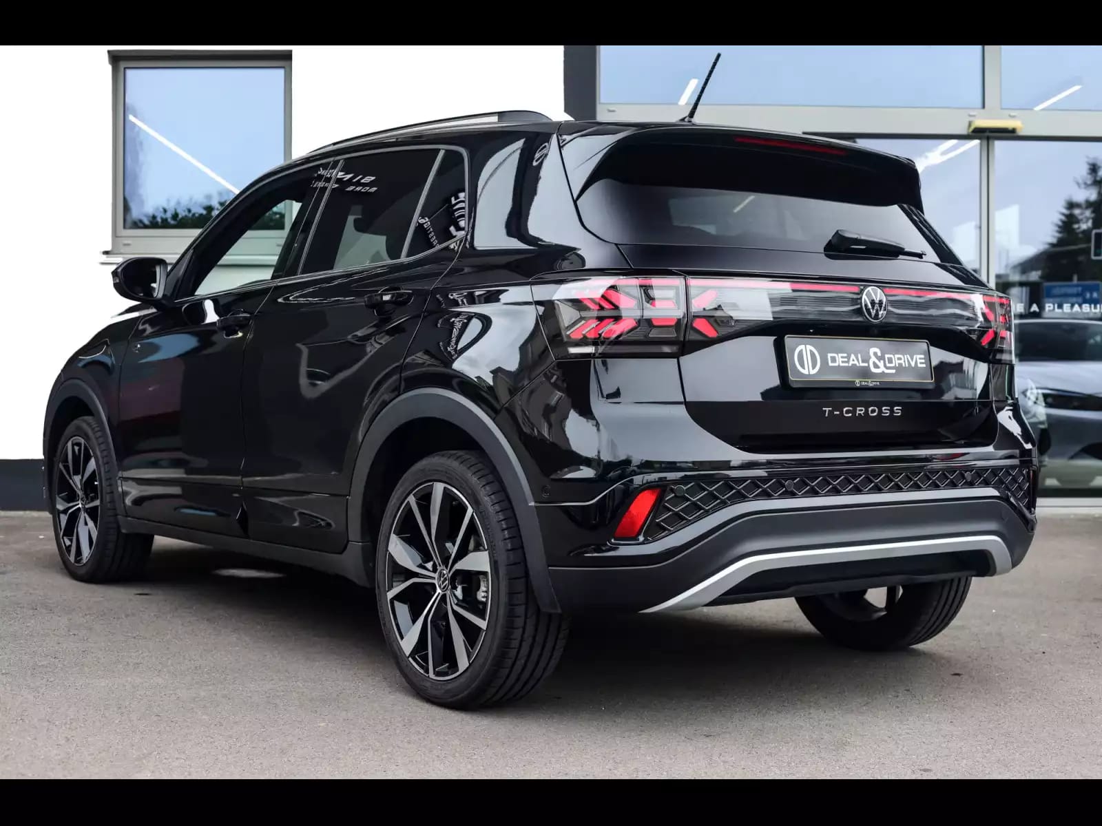 Volkswagen T-Cross 1.5 TSI 150 DSG R-LINE - Photo 1
