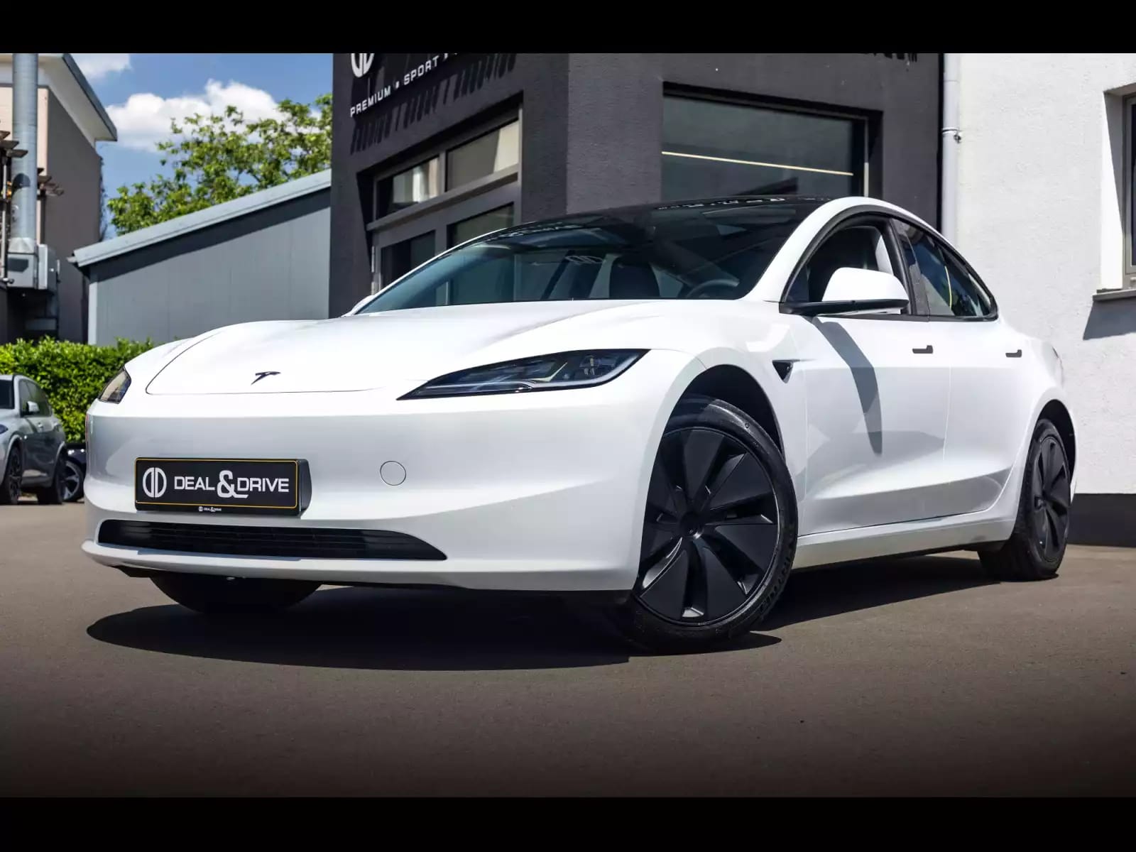Tesla Model 3 HIGHLAND RWD - Photo 1