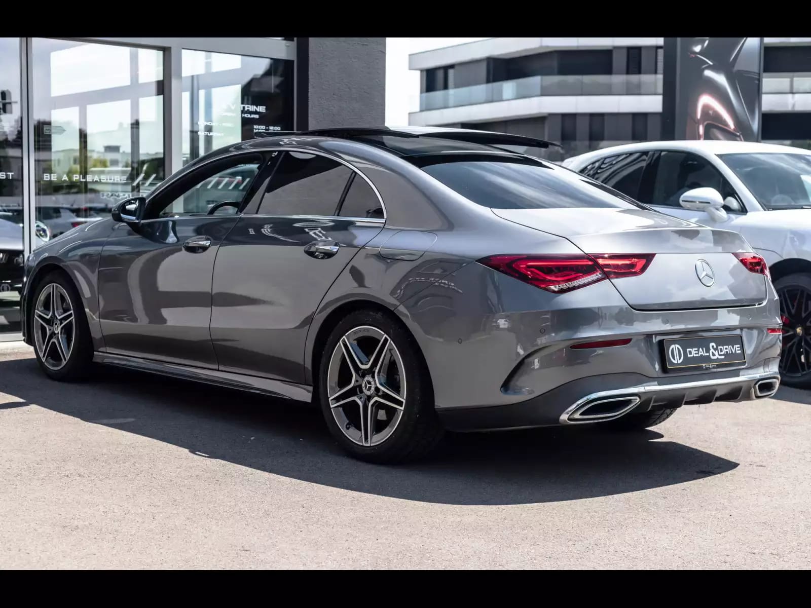 Mercedes-Benz CLA 200 COUPE AMG-LINE – MOUNTAINGRAU METALLIC - Photo 1