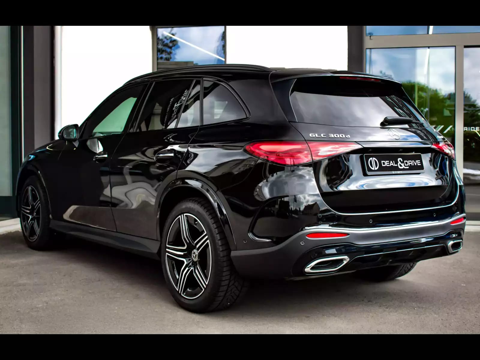 Mercedes-Benz GLC 300 d 4MATIC AMG-LINE - Photo 1
