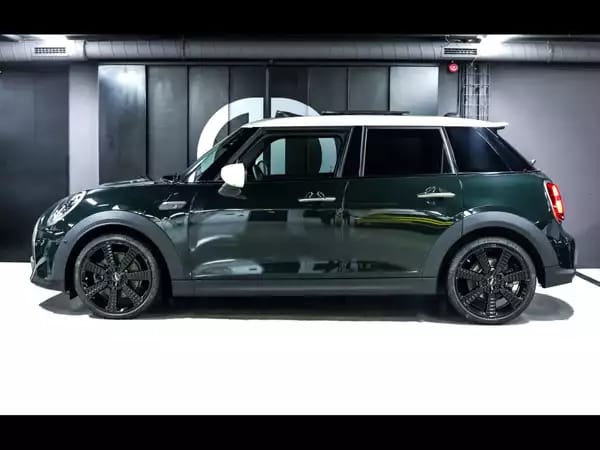 MINI Cooper S 5 PORTES AUTO RESOLUTE EDITION – REBEL GREEN - Photo 2