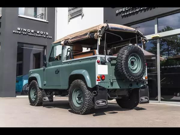 Land Rover Defender III 90 TD4 2.2L SOFT TOP - Photo 2