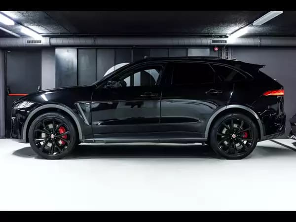 Jaguar F-Pace 5.0 SUPERCHARGED P550 SVR AWD - Photo 2