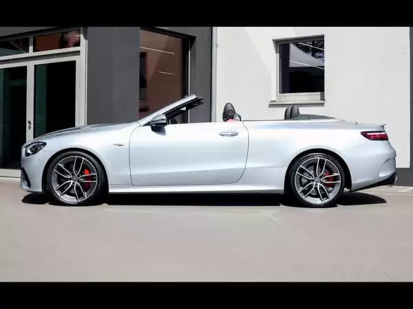 Mercedes-Benz E 53 AMG 4MATIC+ CABRIOLET - Photo 2