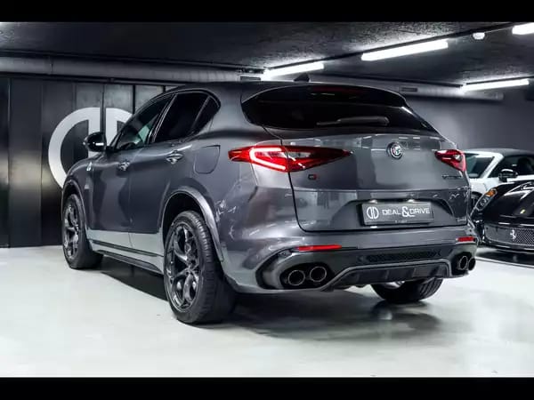 Alfa Romeo Stelvio QUADRIFOGLIO 2.9T V6 AT8-Q4 (510 CH) - Photo 2