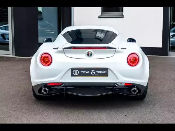 Alfa Romeo 4C COUPE – LAUNCH EDITION – 1 OF 500 - Photo 3