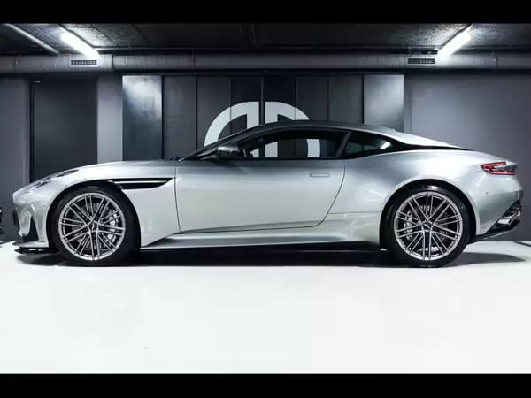 Aston Martin DB12 COUPE 4.0 V8 BITURBO - Photo 2