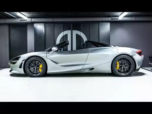 McLaren 720S SPIDER 4.0 V8 720 – PACK STEALTH - Photo 2