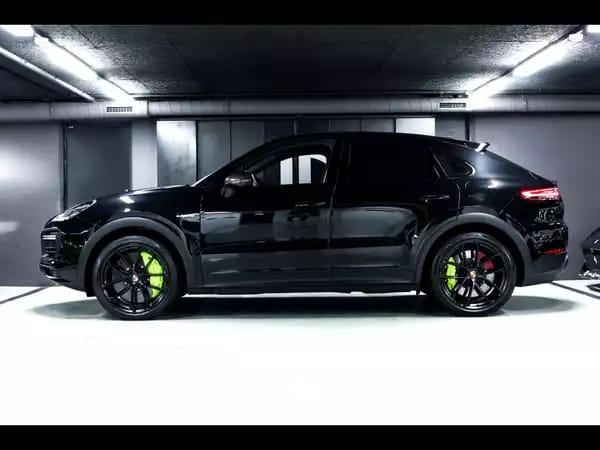 Porsche Cayenne TURBO S COUPE E-HYBRID TIPTRONIC (680 CH) – APPROVED 12/2027 - Photo 2