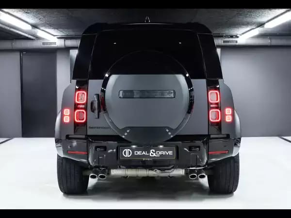Land Rover Defender 110 P425 X AWD°XPEL MAT°BLACK PACK - Photo 3