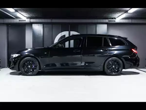 BMW M3 TOURING XDRIVE - Photo 2