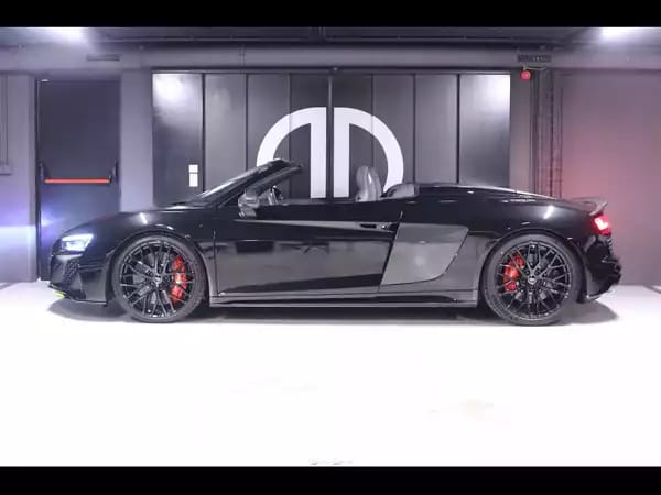 Audi R8 SPYDER V10 PERFORMANCE 5.2 FSI QUATTRO S-TRONIC – AUDI EXCLUSIVE CARBON PACK - Photo 2