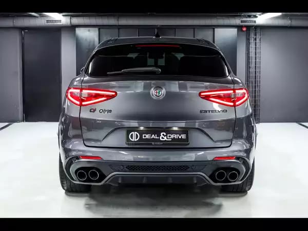 Alfa Romeo Stelvio QUADRIFOGLIO 2.9T V6 AT8-Q4 (510 CH) - Photo 3