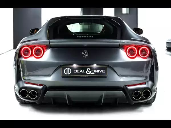 Ferrari 812 Superfast 6.5 V12 – POWER 09/2026 - Photo 3