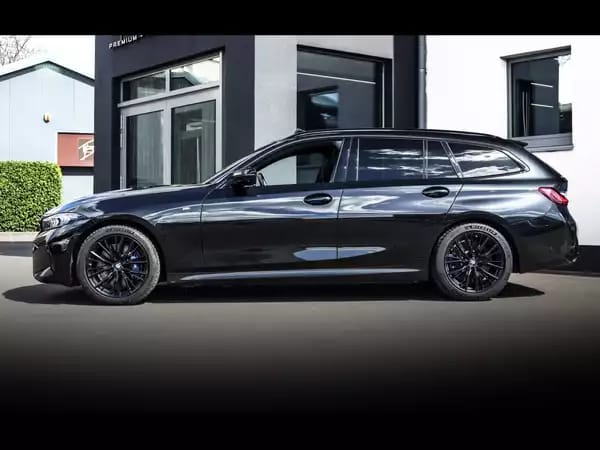 BMW M3 TOURING XDRIVE - Photo 2