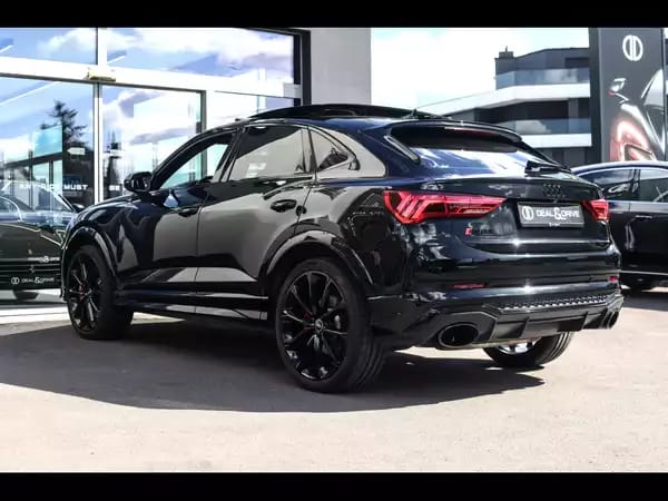 Audi RS Q3 SPORTBACK 2.5 TFSI QUATTRO S-TRONIC – MYTHOS BLACK METALLIC - Photo 2