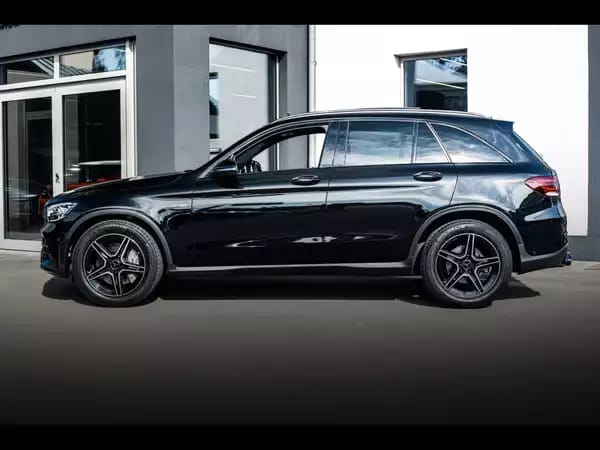 Mercedes-Benz GLC 43 AMG 4MATIC – OBSIDIAN BLACK - Photo 2