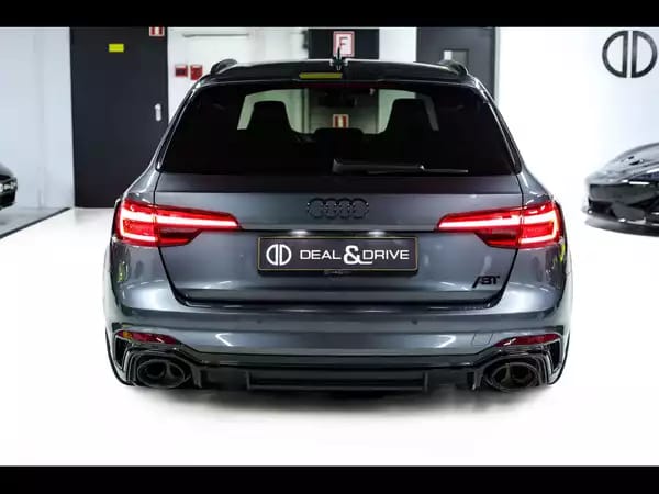 Audi RS4 AVANT 2.9 TFSI QUATTRO TIPTRONIC – AUDI EXCLUSIVE CARBON DESIGN PACKAGE - Photo 3