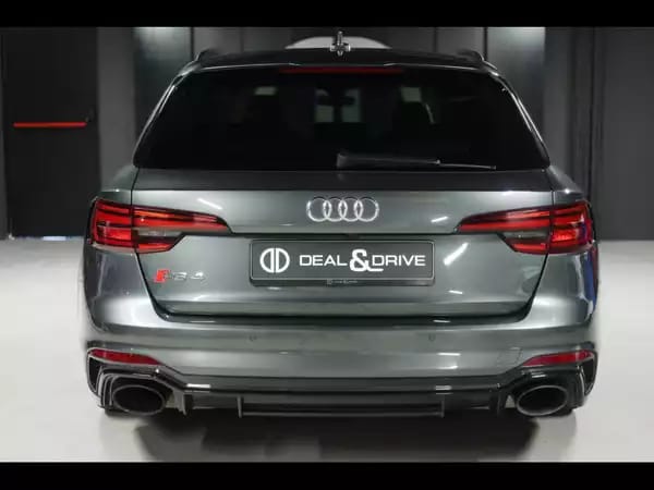 Audi RS4 AVANT 2.9 TFSI QUATTRO TIPTRONIC – AUDI EXCLUSIVE CARBON DESIGN PACKAGE - Photo 3