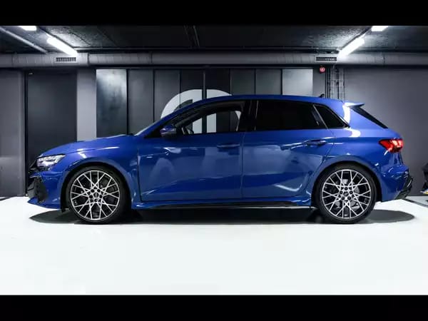 Audi RS3 SPORTBACK 2.5 TFSI QUATTRO S-TRONIC – PACK RS CARBON – ASCARI BLUE – WARRANTY 12/27 - Photo 2