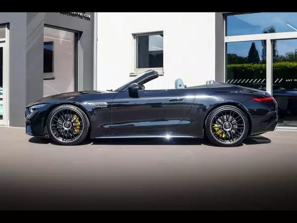 Mercedes-Benz SL 63 AMG ROADSTER 4MATIC+ - Photo 2