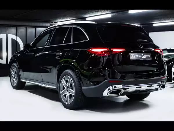 Mercedes-Benz GLC 300 DE AMG LINE 4MATIC – PACK PREMIUM PLUS - Photo 2