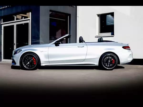 Mercedes-Benz C 63 AMG S AMG CABRIOLET (510 CH) – PACK NIGHT - Photo 2