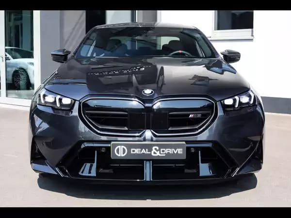 BMW M5 XDRIVE (G90) - Photo 3