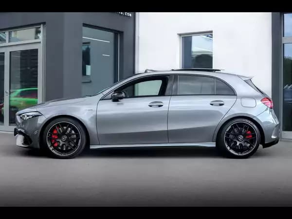 Mercedes-Benz A 45 AMG S 4MATIC+ - Photo 2