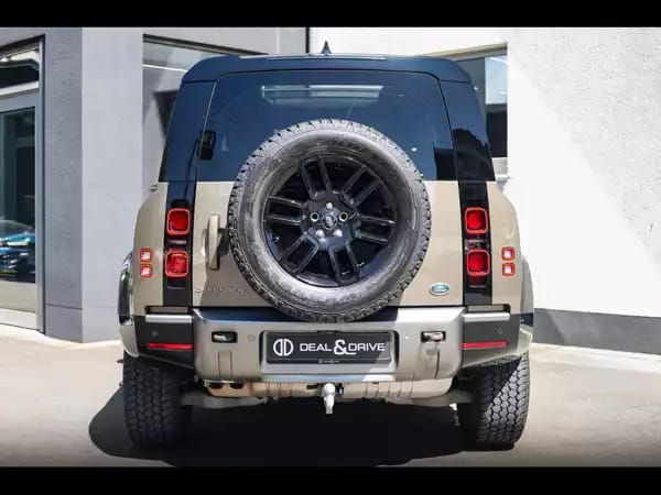 Land Rover Defender 90 D200 X-DYNAMIC S AUTO - Photo 3